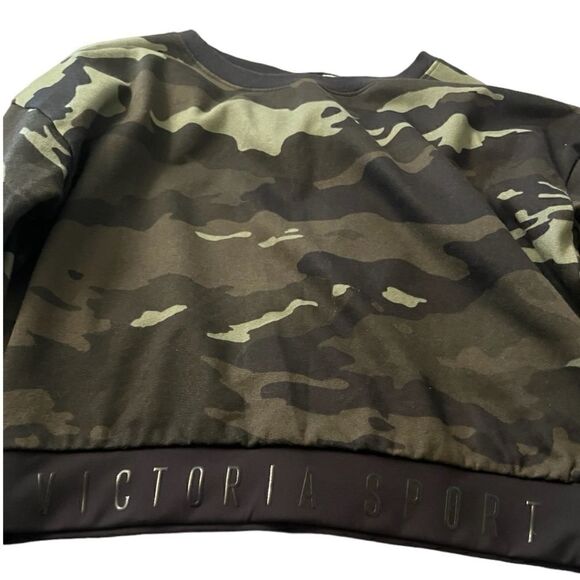 NWT- Victoria Secret sport Camouflage print Sweatshirt. - Picture 6 of 12